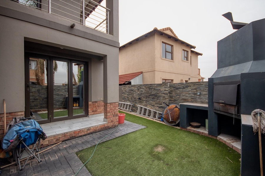 5 Bedroom Property for Sale in Meyersig Lifestyle Estate Gauteng