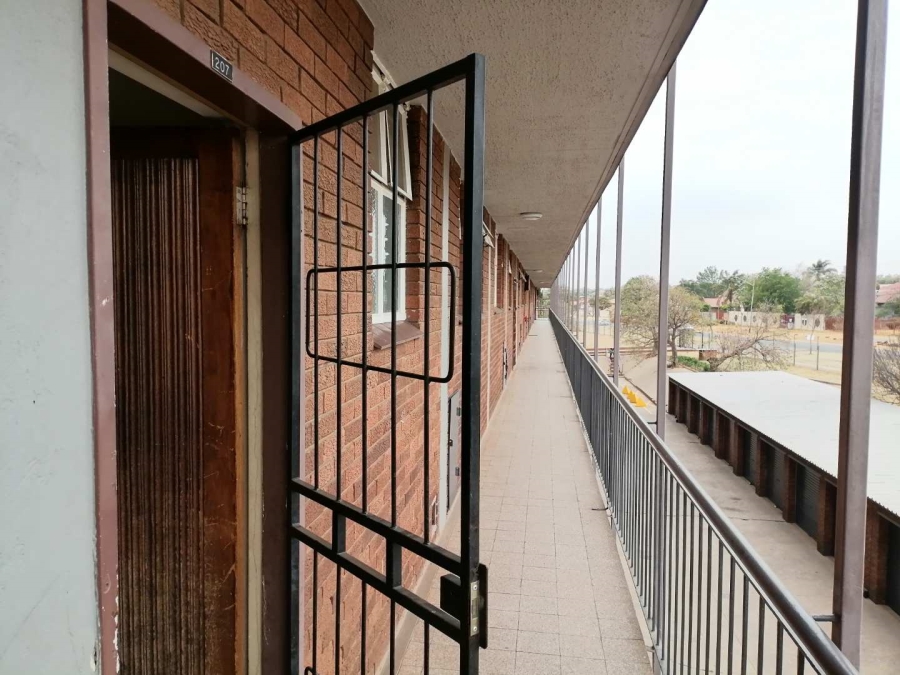 2 Bedroom Property for Sale in Kwaggasrand Gauteng