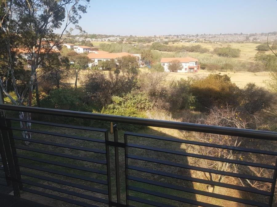 To Let 2 Bedroom Property for Rent in Jackal Creek Golf Estate Gauteng