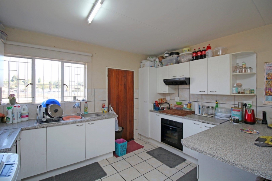 2 Bedroom Property for Sale in Strubensvallei Gauteng