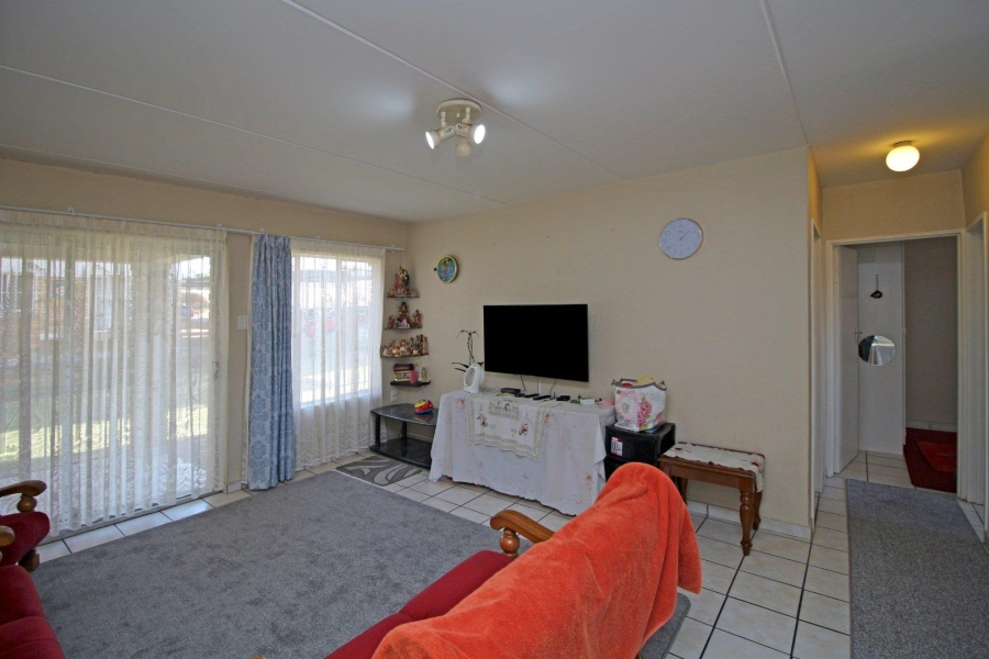 2 Bedroom Property for Sale in Strubensvallei Gauteng