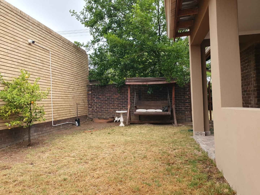 3 Bedroom Property for Sale in Ridgeway Gauteng