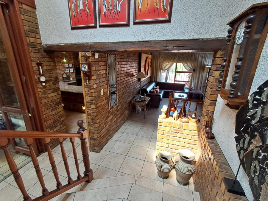 3 Bedroom Property for Sale in Mulbarton Gauteng