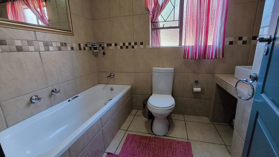 4 Bedroom Property for Sale in Randhart Gauteng