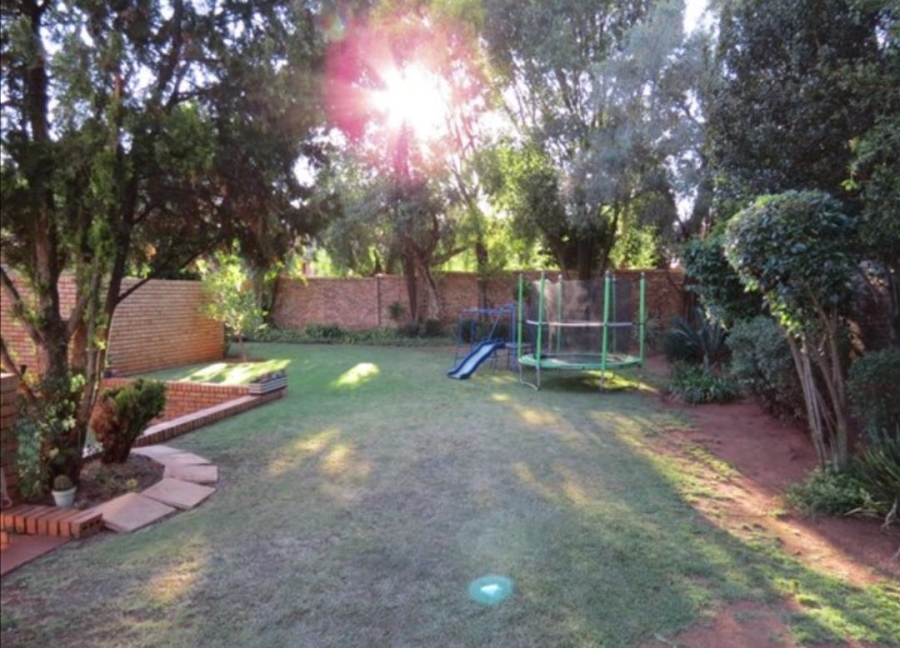 To Let 3 Bedroom Property for Rent in Eldoraigne Gauteng