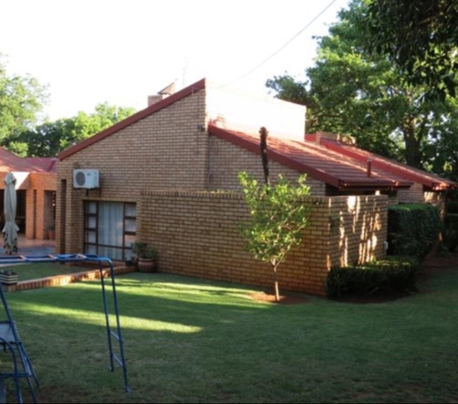 To Let 3 Bedroom Property for Rent in Eldoraigne Gauteng