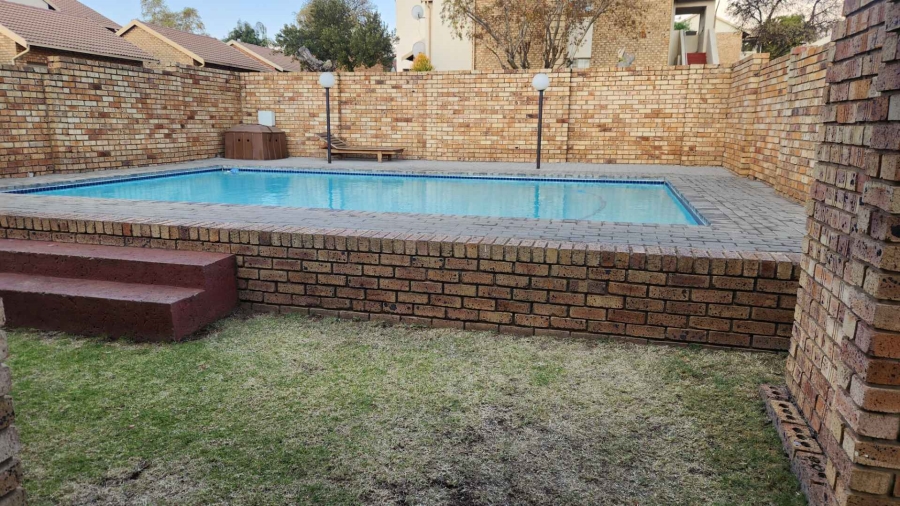 To Let 2 Bedroom Property for Rent in Celtisdal Gauteng