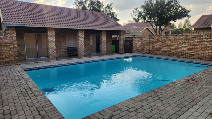 To Let 2 Bedroom Property for Rent in Celtisdal Gauteng