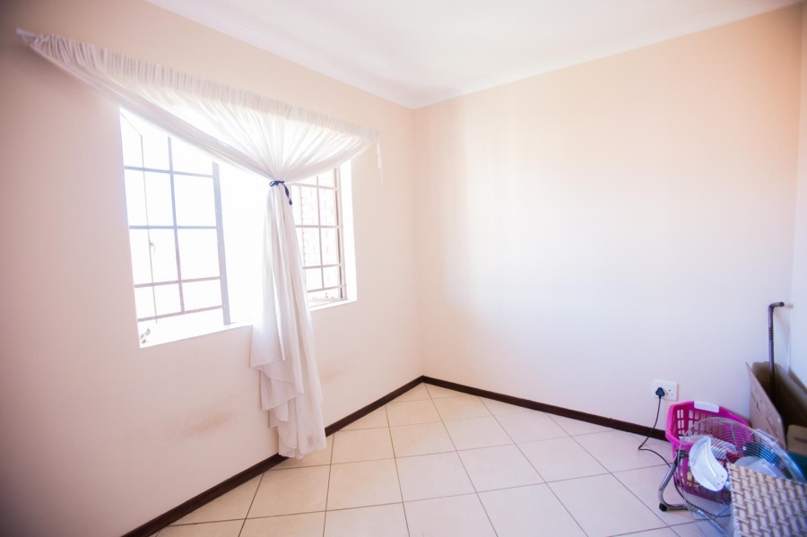 2 Bedroom Property for Sale in Mooikloof Ridge Gauteng