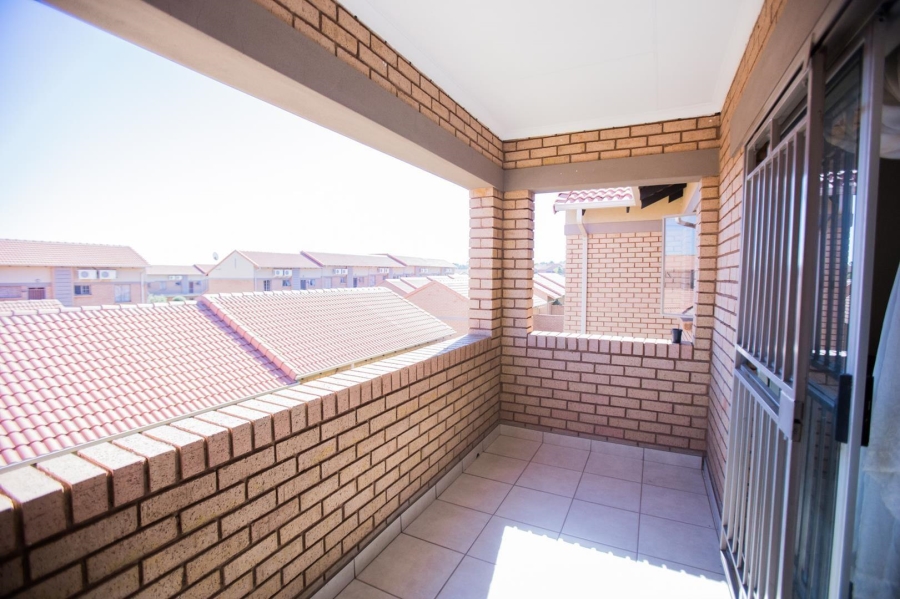 2 Bedroom Property for Sale in Mooikloof Ridge Gauteng