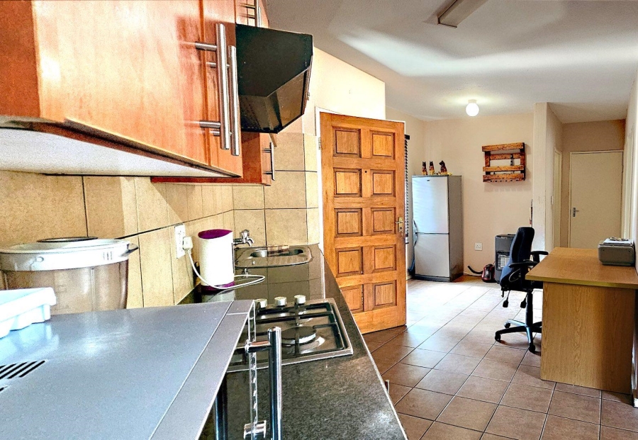 2 Bedroom Property for Sale in Radiokop Gauteng