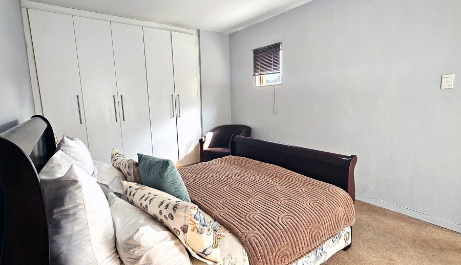 2 Bedroom Property for Sale in Radiokop Gauteng