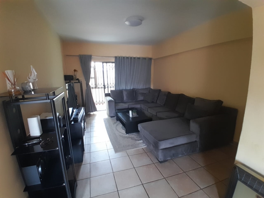 3 Bedroom Property for Sale in Waverley Gauteng