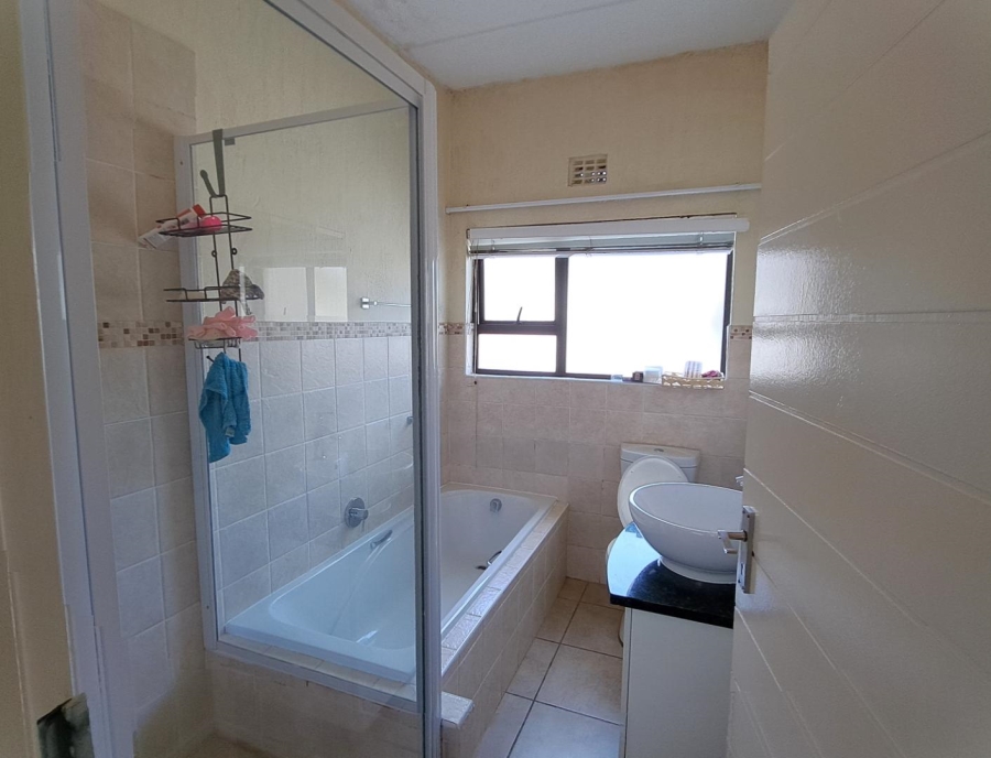 To Let 2 Bedroom Property for Rent in Parkwood Gauteng