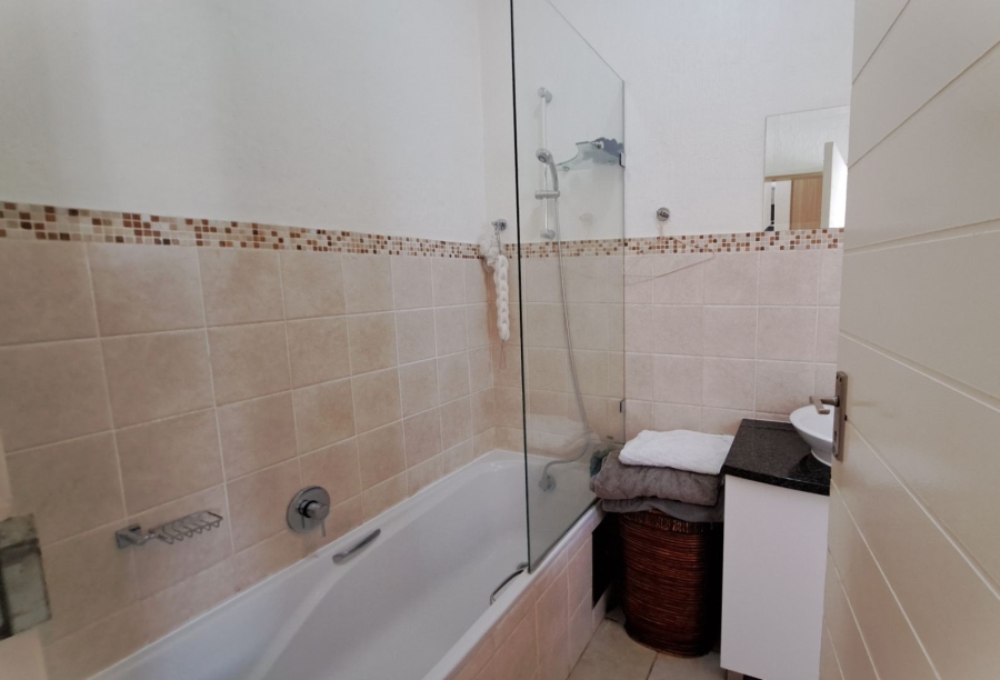 To Let 2 Bedroom Property for Rent in Parkwood Gauteng