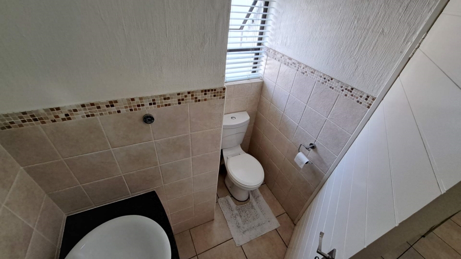 To Let 2 Bedroom Property for Rent in Parkwood Gauteng