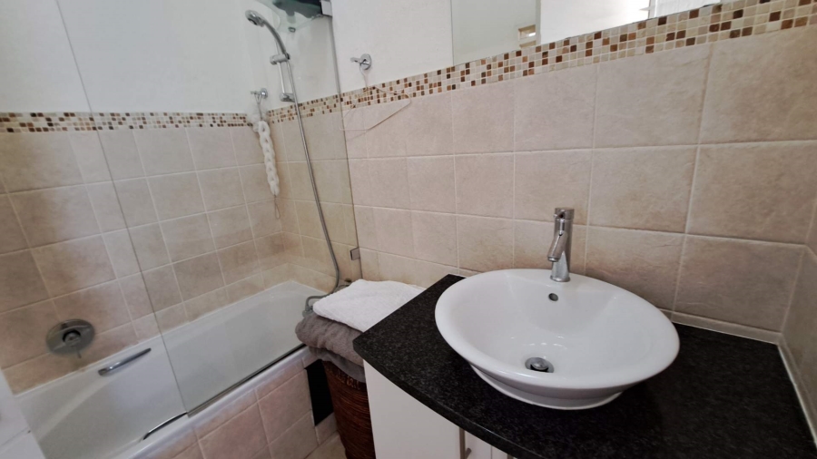 To Let 2 Bedroom Property for Rent in Parkwood Gauteng