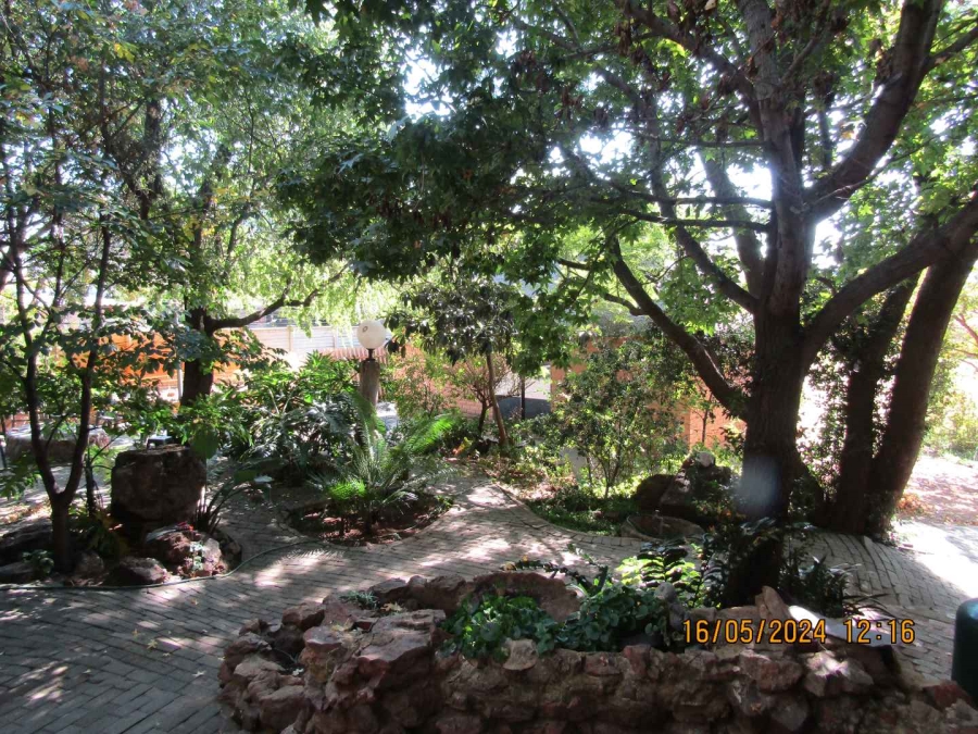 3 Bedroom Property for Sale in Vaaloewer Gauteng