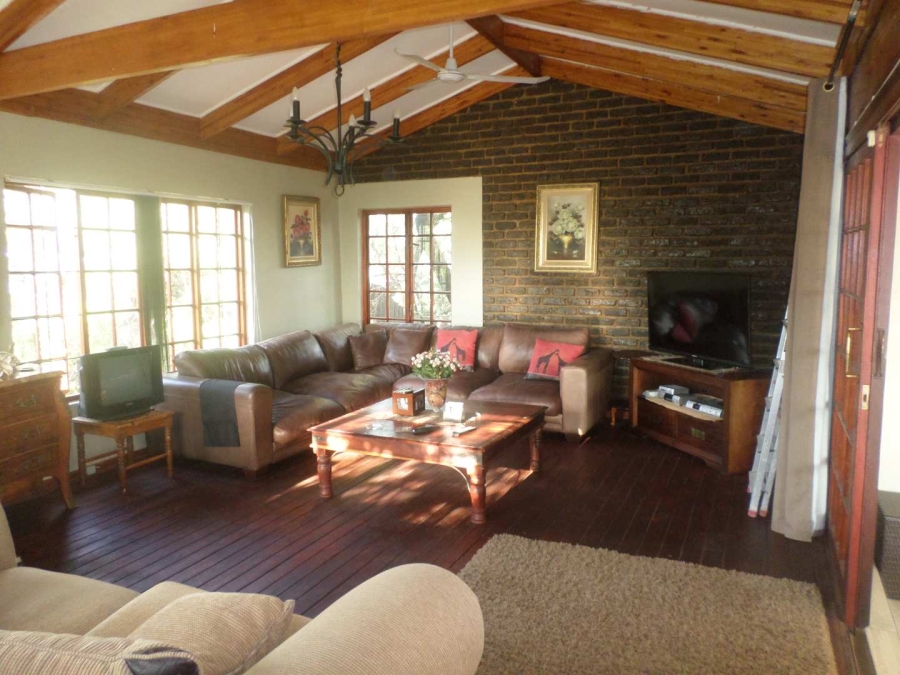 3 Bedroom Property for Sale in Vaaloewer Gauteng