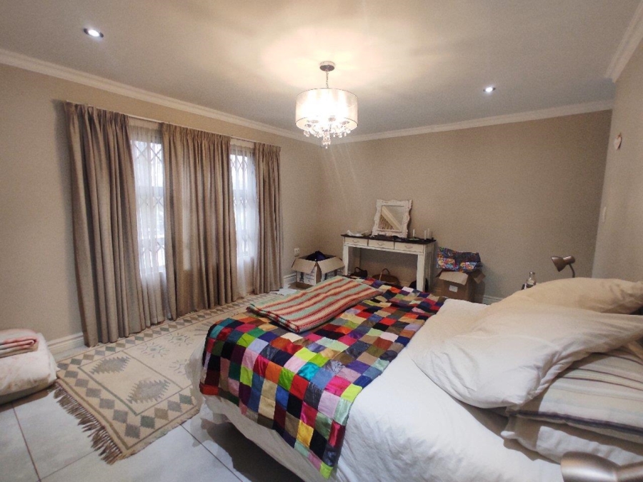 To Let 4 Bedroom Property for Rent in Blairgowrie Gauteng