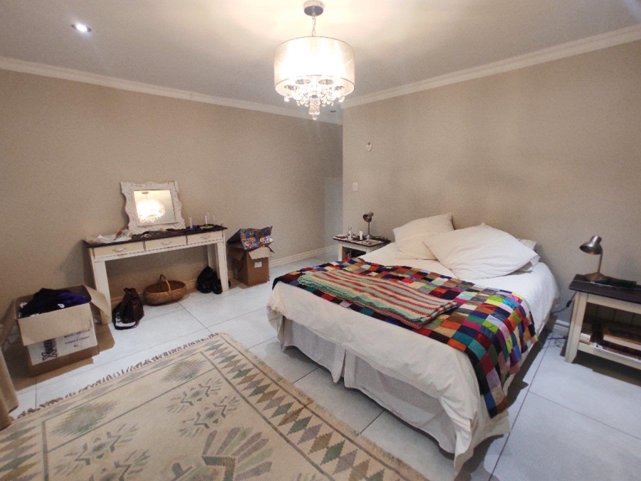 To Let 4 Bedroom Property for Rent in Blairgowrie Gauteng