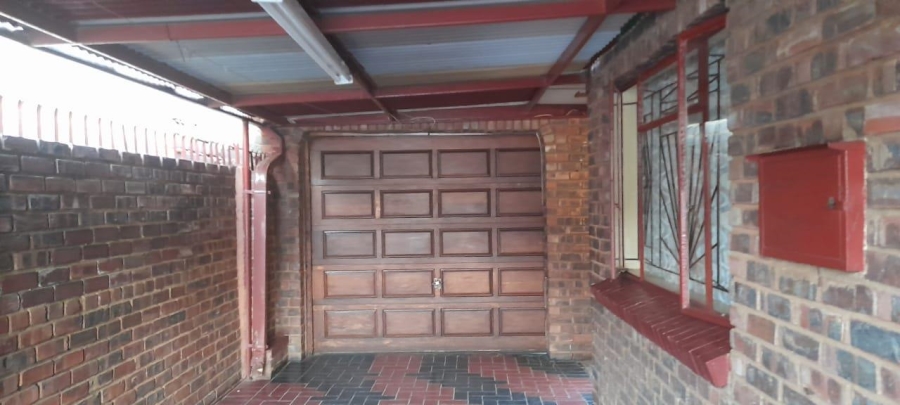 3 Bedroom Property for Sale in Mamelodi East Gauteng