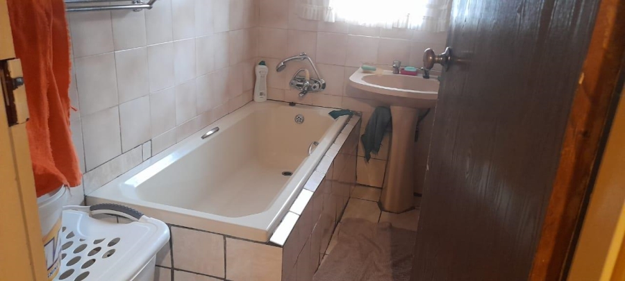 3 Bedroom Property for Sale in Mamelodi East Gauteng