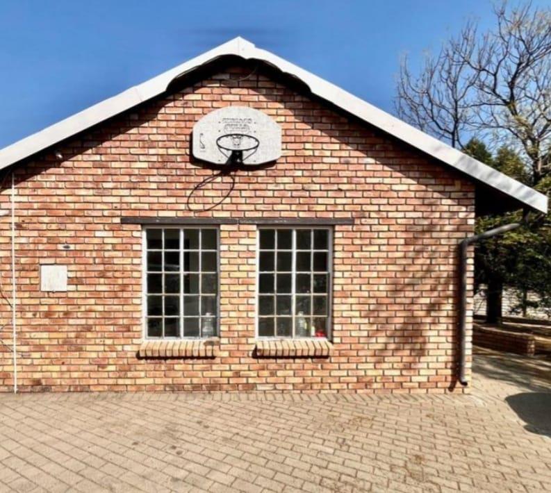 To Let 2 Bedroom Property for Rent in Vorna Valley Gauteng