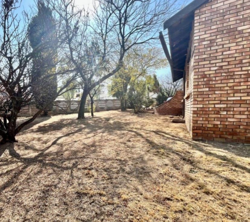 To Let 2 Bedroom Property for Rent in Vorna Valley Gauteng