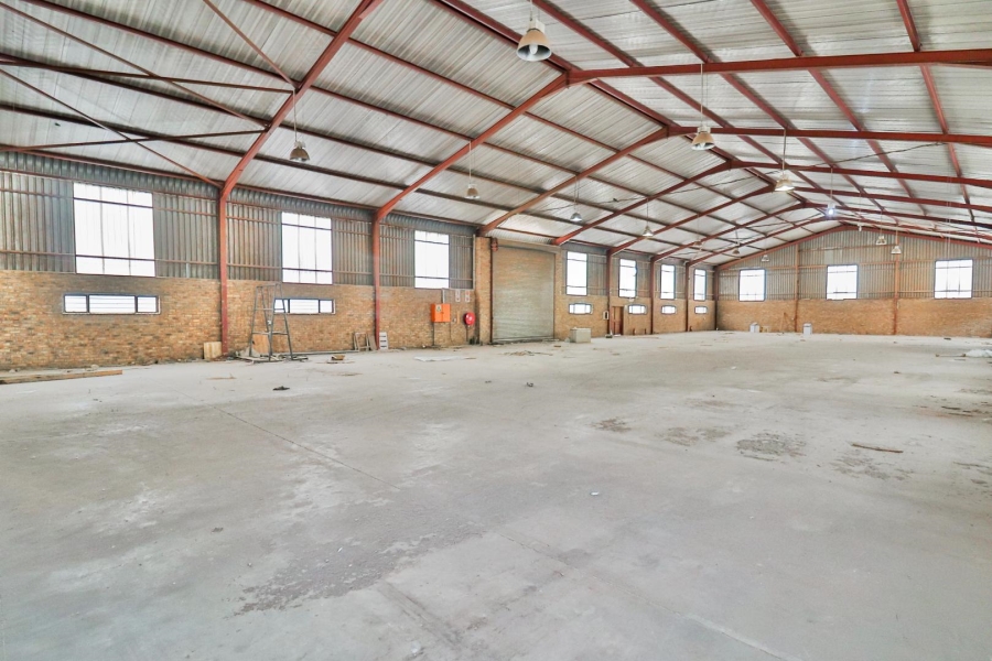 Commercial Property for Sale in Clayville Gauteng