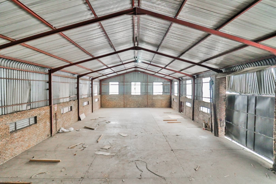 Commercial Property for Sale in Clayville Gauteng