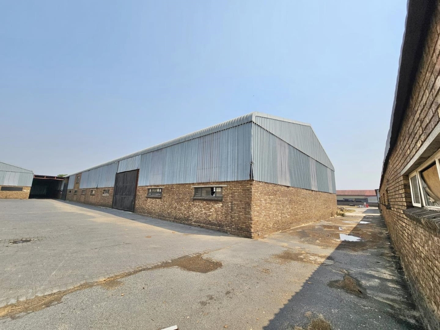 Commercial Property for Sale in Clayville Gauteng