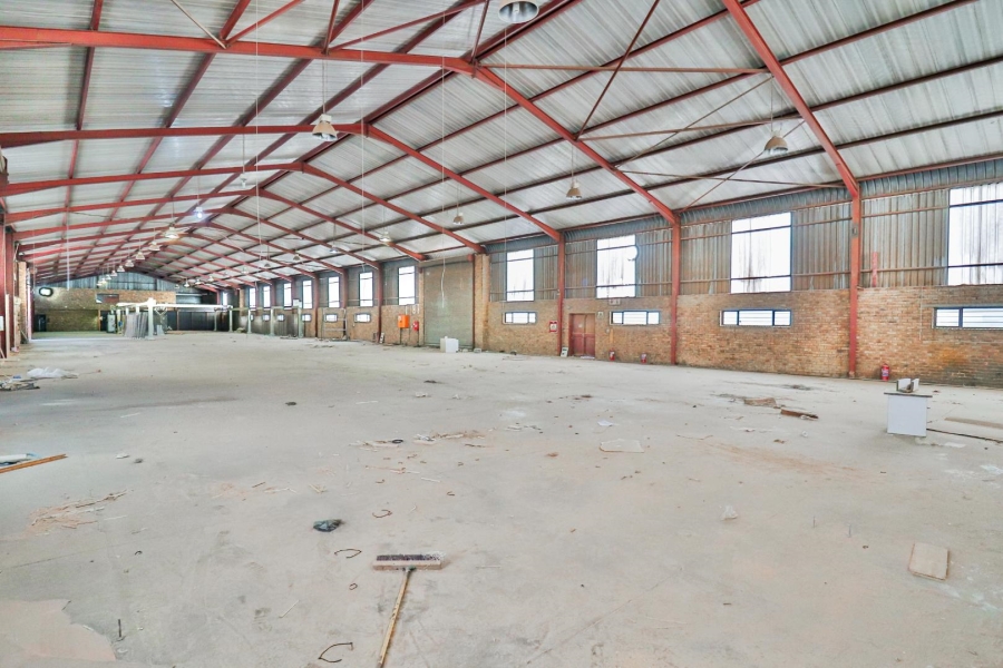 Commercial Property for Sale in Clayville Gauteng