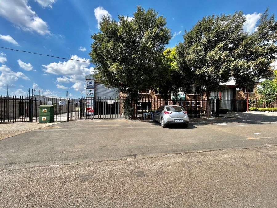 Commercial Property for Sale in Clayville Gauteng