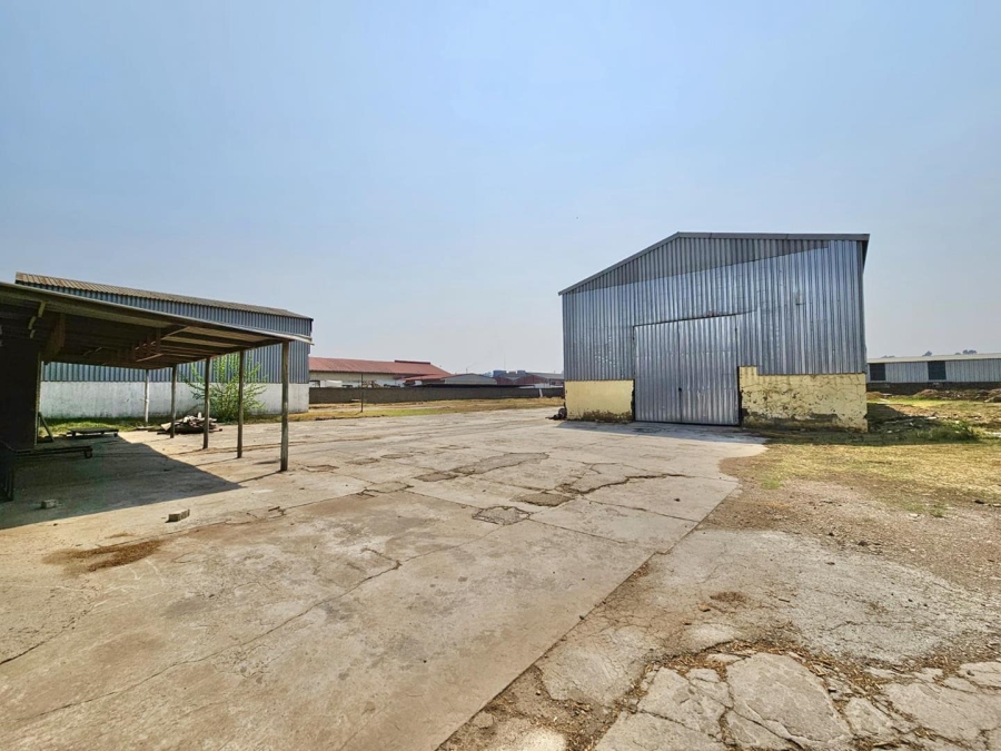 Commercial Property for Sale in Clayville Gauteng