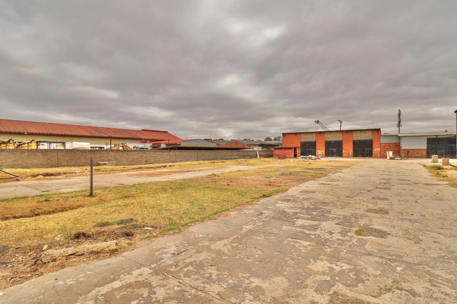 Commercial Property for Sale in Clayville Gauteng