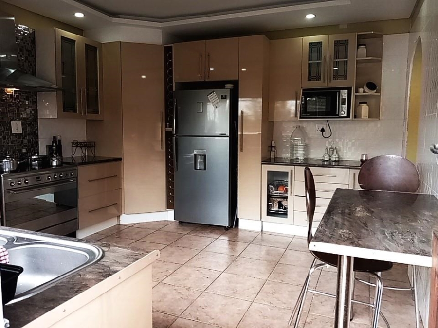 3 Bedroom Property for Sale in Suideroord Gauteng