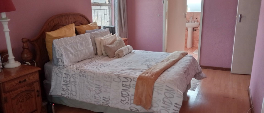 3 Bedroom Property for Sale in Suideroord Gauteng