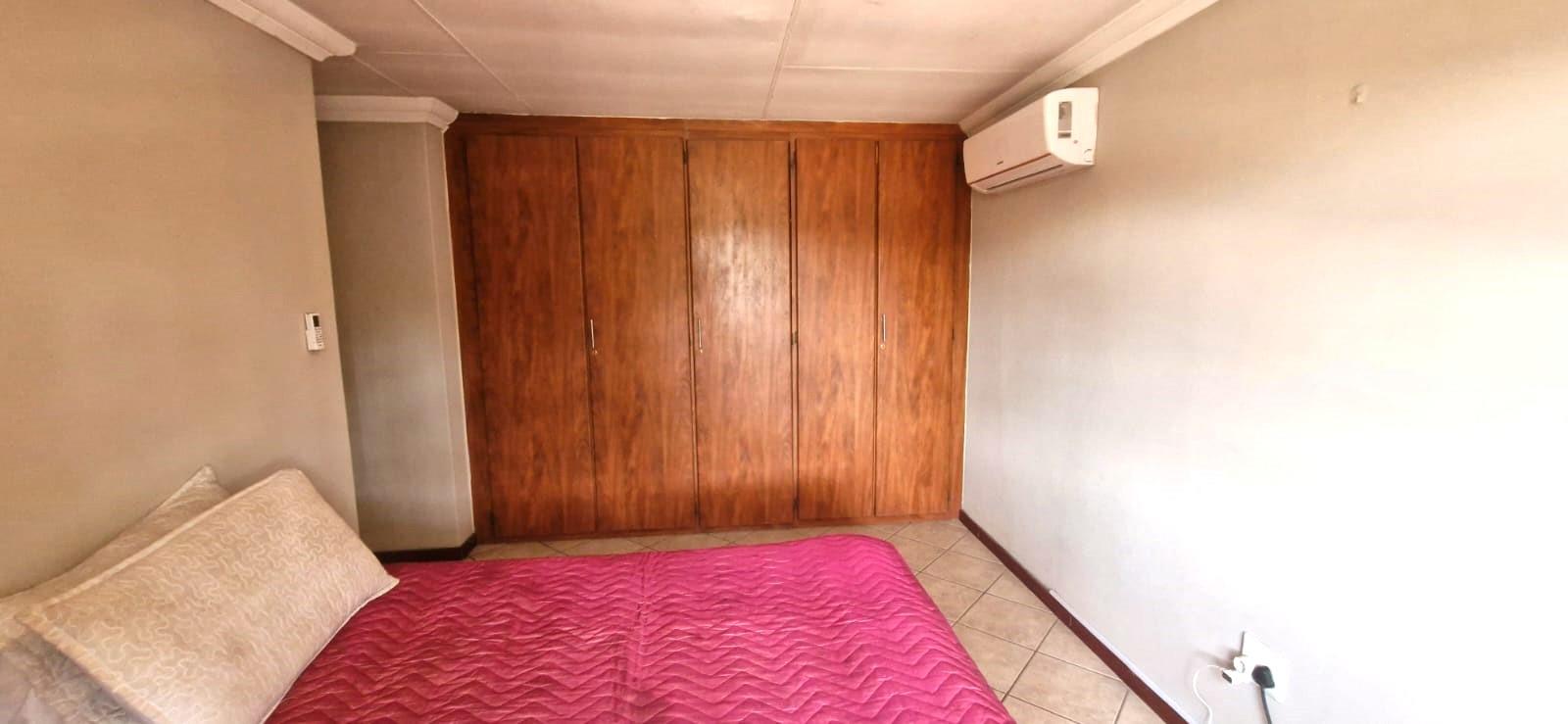 4 Bedroom Property for Sale in Die Wilgers Gauteng