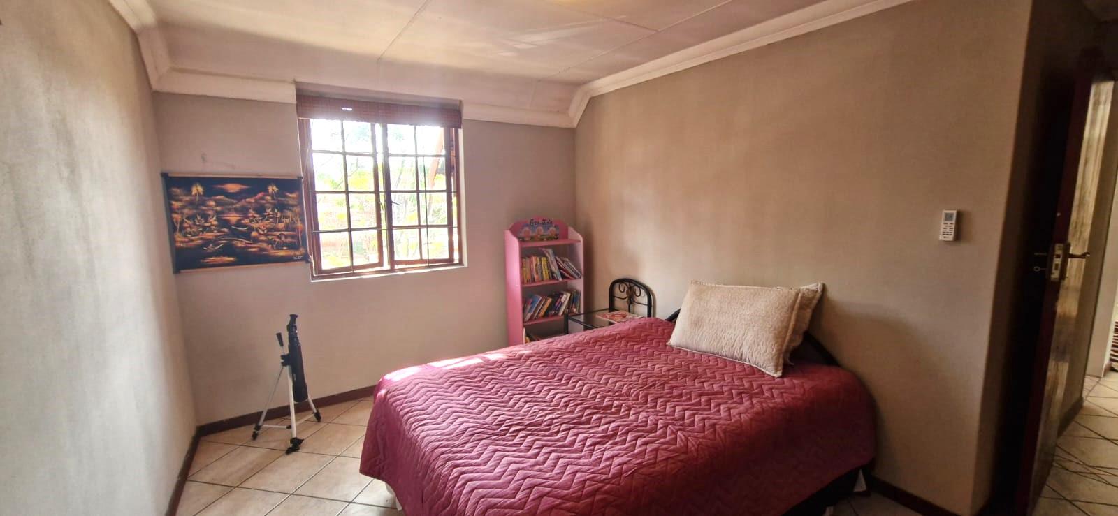 4 Bedroom Property for Sale in Die Wilgers Gauteng