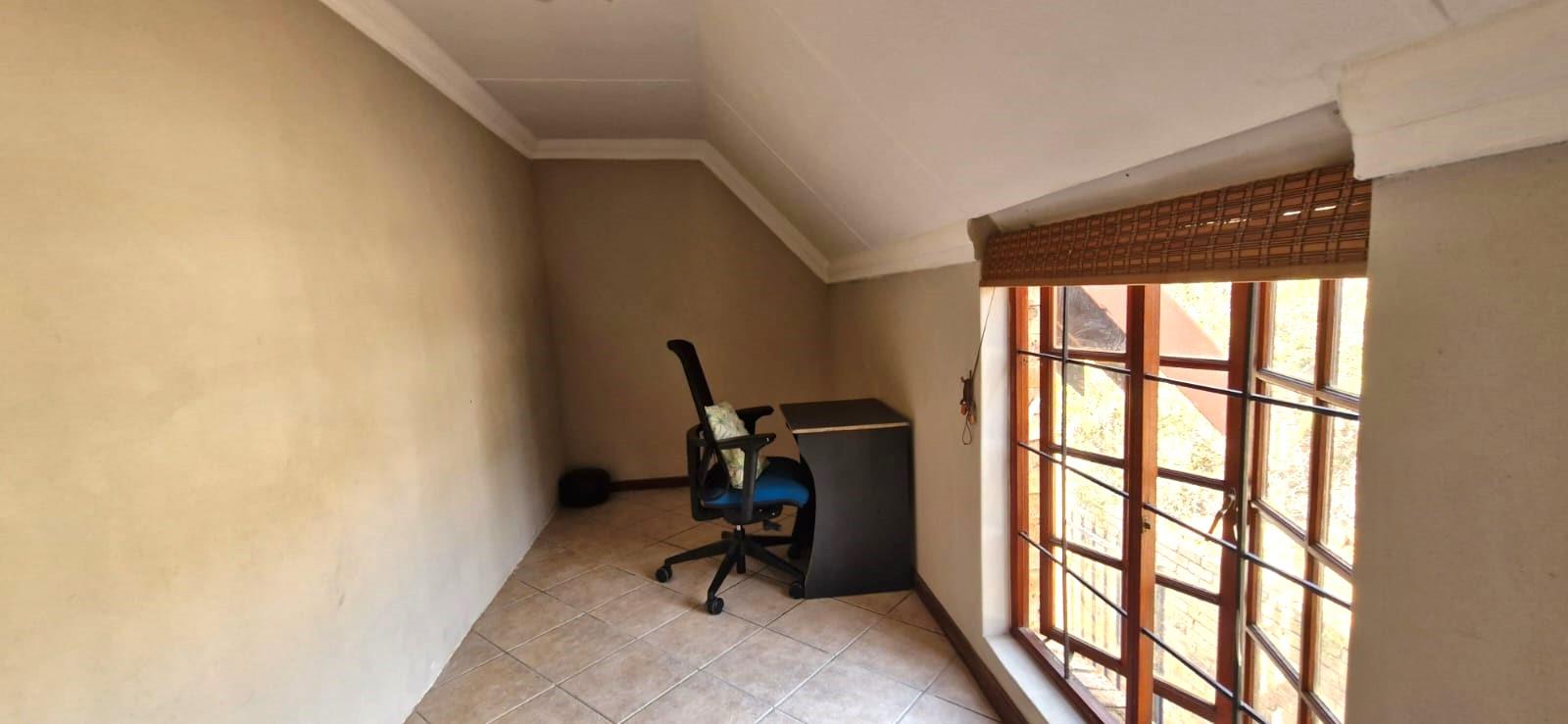 4 Bedroom Property for Sale in Die Wilgers Gauteng