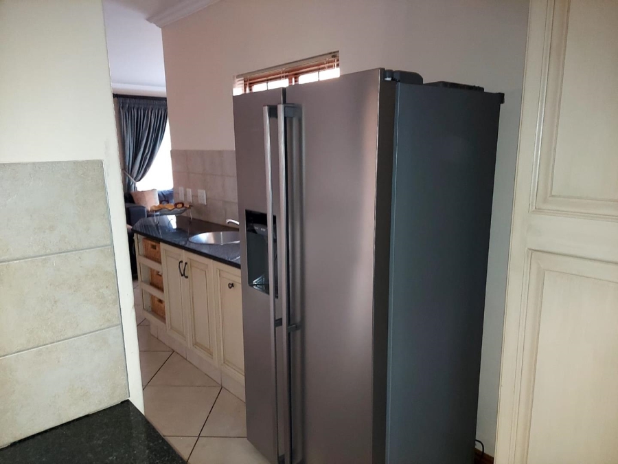 To Let 3 Bedroom Property for Rent in Olympus AH Gauteng