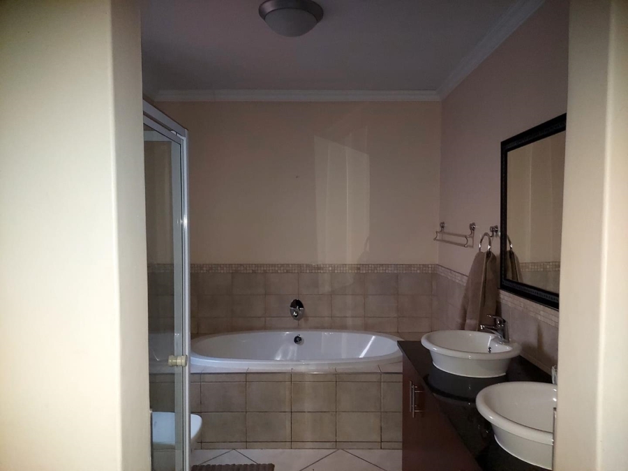 To Let 3 Bedroom Property for Rent in Olympus AH Gauteng