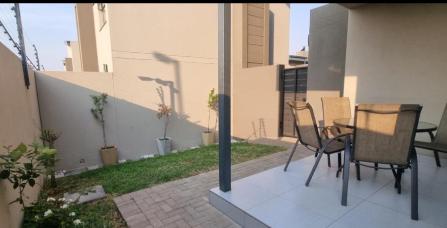 2 Bedroom Property for Sale in Equestria Gauteng