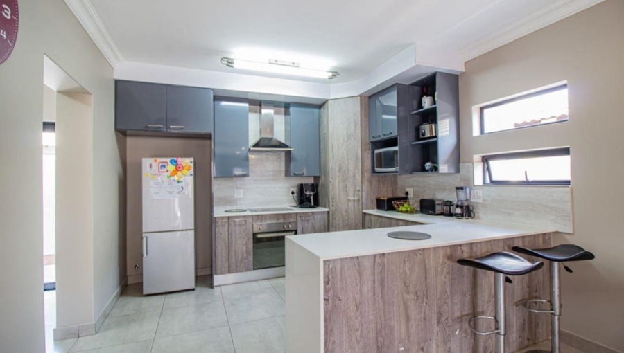 3 Bedroom Property for Sale in Equestria Gauteng