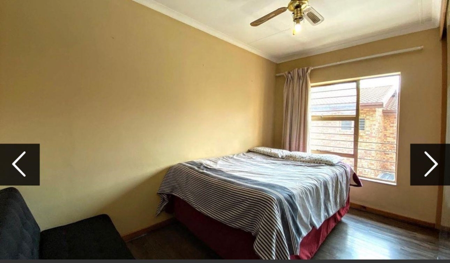 2 Bedroom Property for Sale in Weavind Park Gauteng