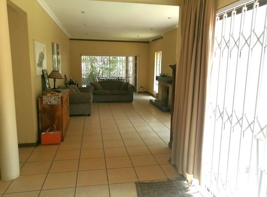 To Let 4 Bedroom Property for Rent in Morningside Manor Gauteng