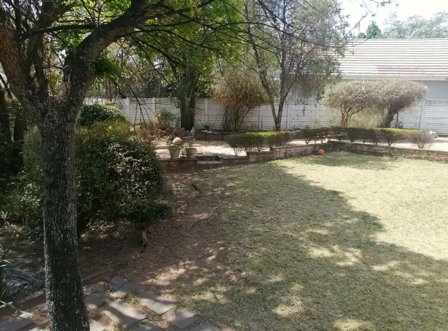 To Let 4 Bedroom Property for Rent in Morningside Manor Gauteng