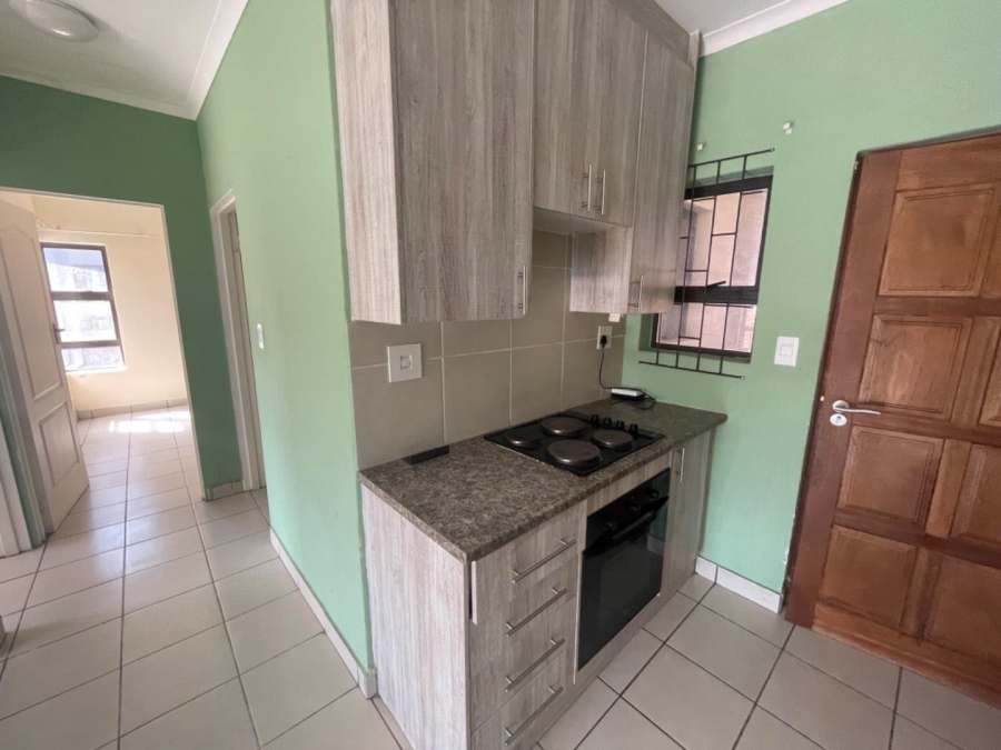 To Let 2 Bedroom Property for Rent in Brentwood Gauteng