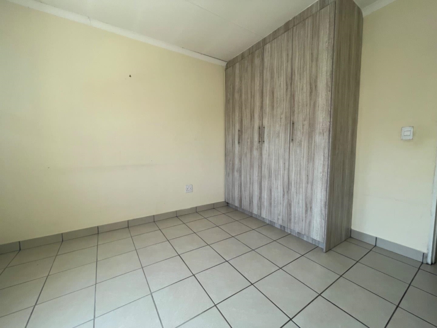 To Let 2 Bedroom Property for Rent in Brentwood Gauteng